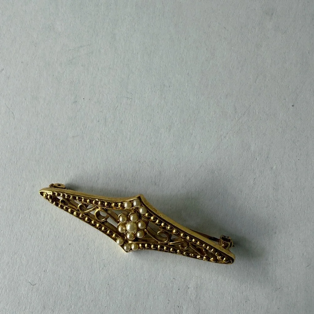 N/A vintage gold